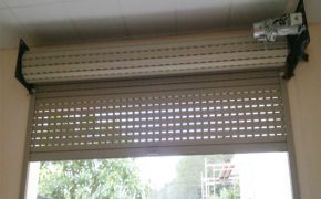 Đảm Bảo An Ninh Cho Hệ Thống Cửa Cuốn Trong Những Ngày Tết