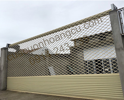 Cửa cuốn mắc võng